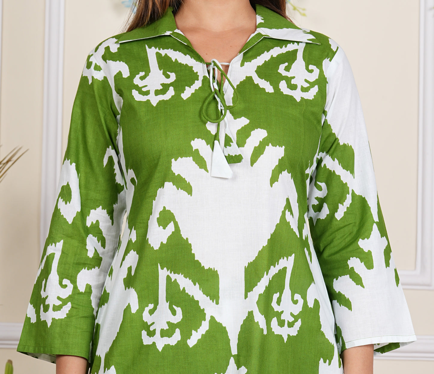 Elegant Cotton Ikat Print Kurta Set in Green & White
