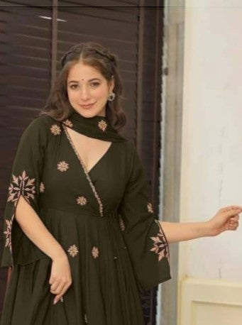 Women Ethnic Motifs Embroidered Angrakha Thread Work Kurta with Palazzos & Dupatta