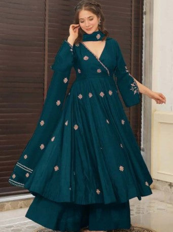 Women Ethnic Motifs Embroidered Angrakha Thread Work Kurta with Palazzos & Dupatta